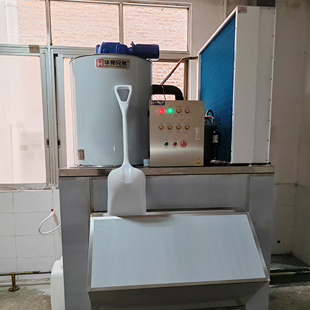 2噸片冰機(jī)交付廣東江門某食品廠使用